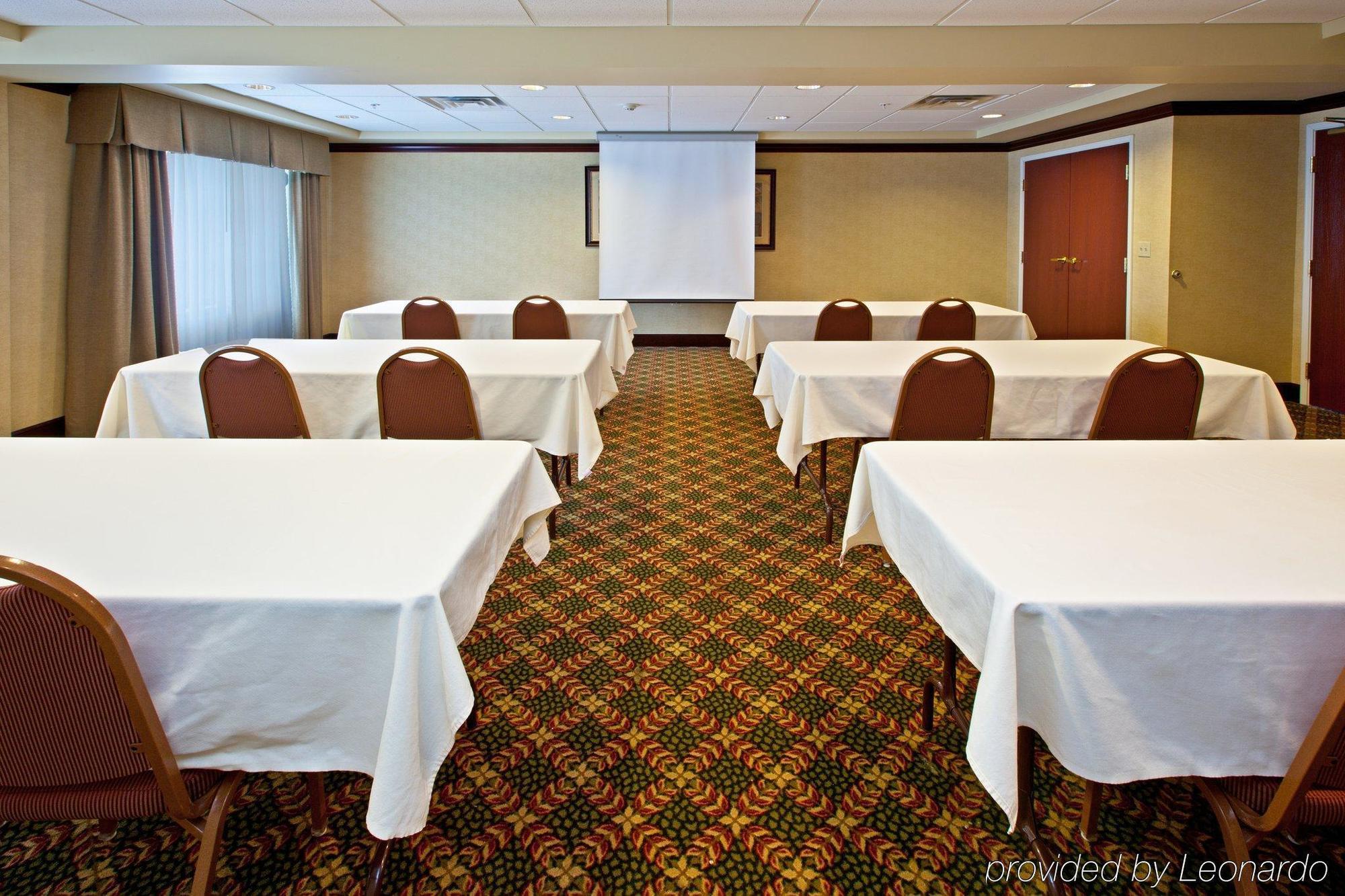 Holiday Inn Express Hotel & Suites Lexington-Downtown University By Ihg Удобства фото