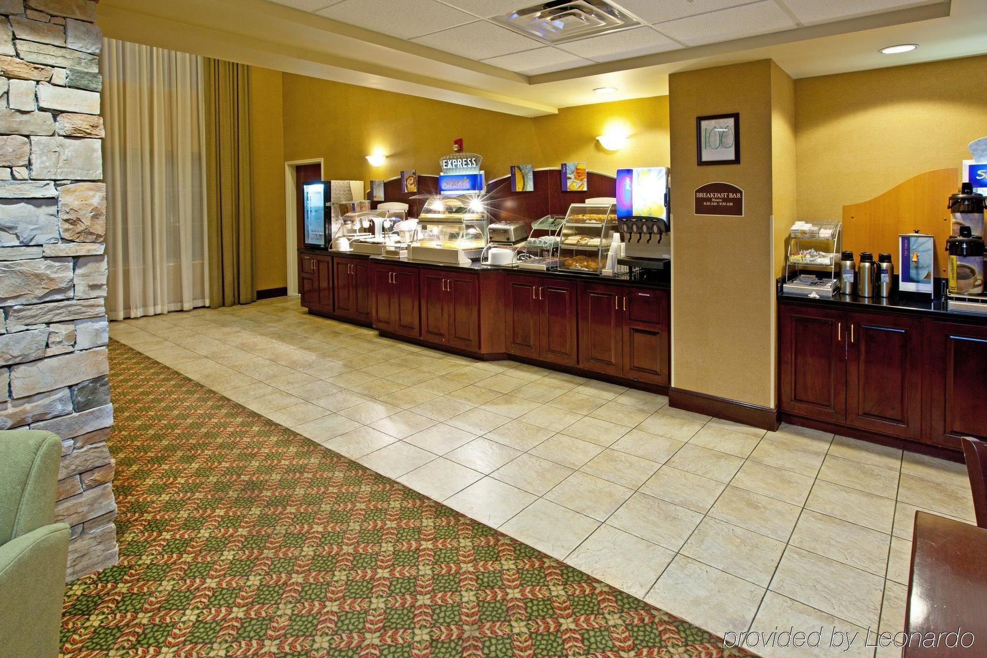 Holiday Inn Express Hotel & Suites Lexington-Downtown University By Ihg Ресторан фото